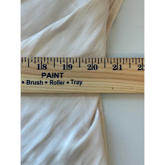 Banana Republic Cream Surplice V-Neck Blouse Long Sleeve Party Going Out XS - Picture 8 of 9